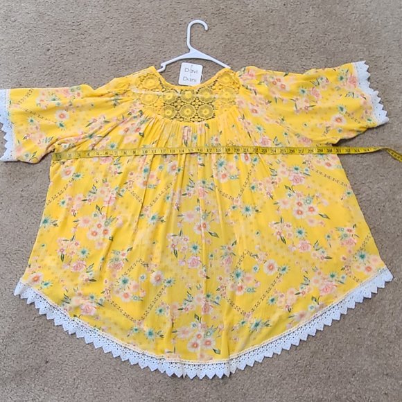 Yellow Floral Kimono With White Trim - Picture 8 of 8